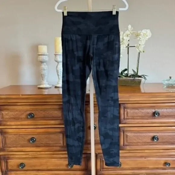 Lululemon Align High-Rise Pant 28 Camo Deep Coal Size 6 - Picture 2 of 9